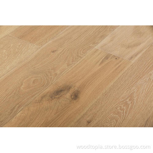 UV lacquered brushed European oak solid fumed Flooring